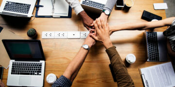 DIGITAL-AND-SOCIAL-NETWORKING